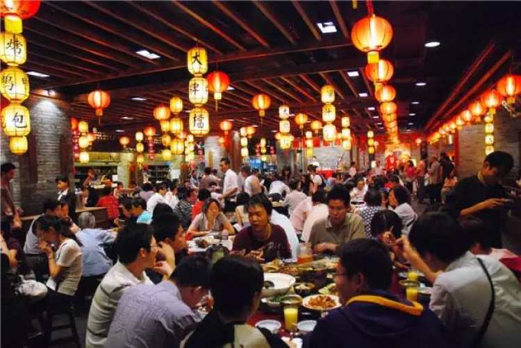 Nanjing's big brand stalls