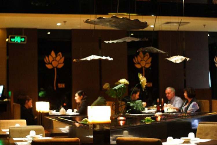 Banquet Jiangnan