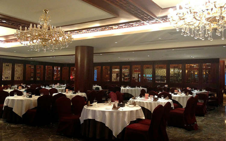 Wanlongzhou Seafood Restaurant (Asian Games Village)