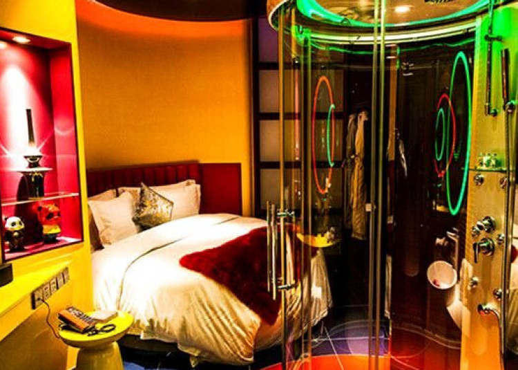 R-KISS is a stylish boutique hotel