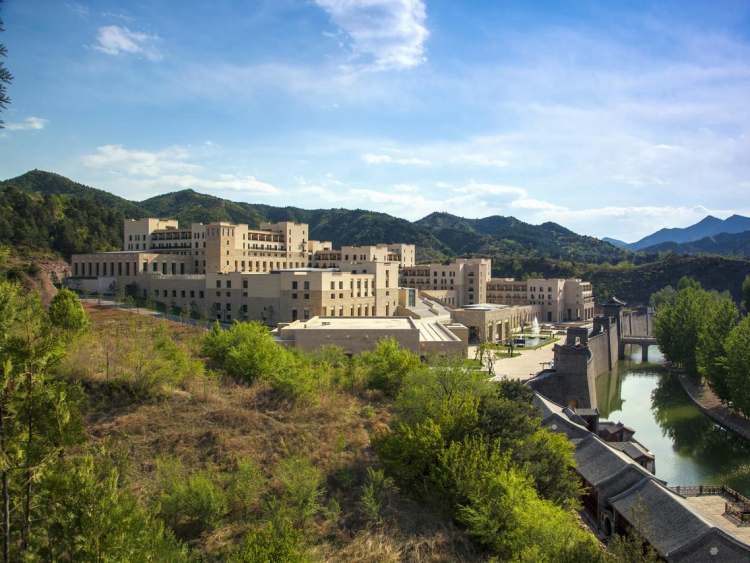 Gubei Water Town Hotel