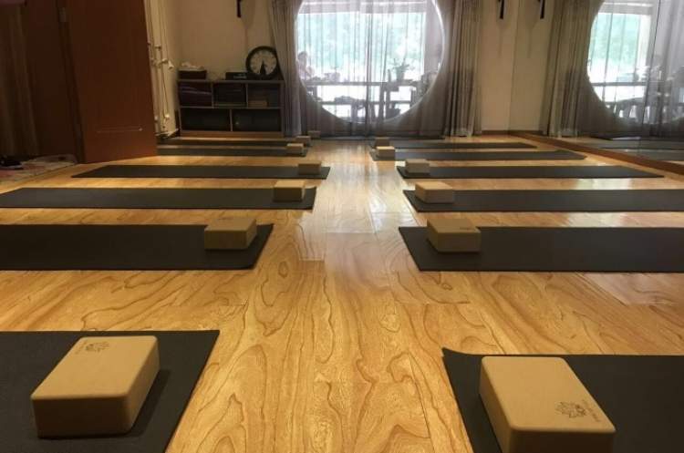 Champs Yoga Mansion
