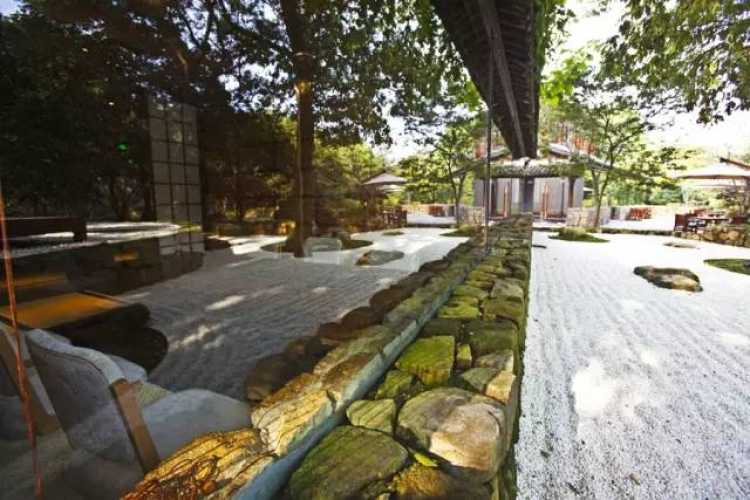 Manjuri kaiseki cuisine