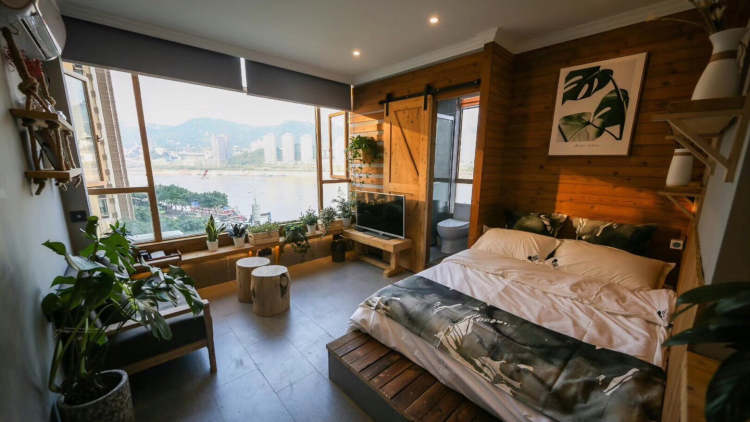 Miss Xie's home