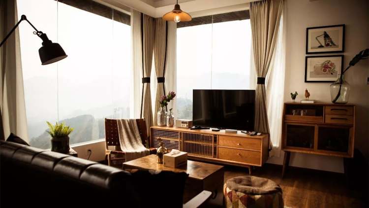 Zhi Valley
