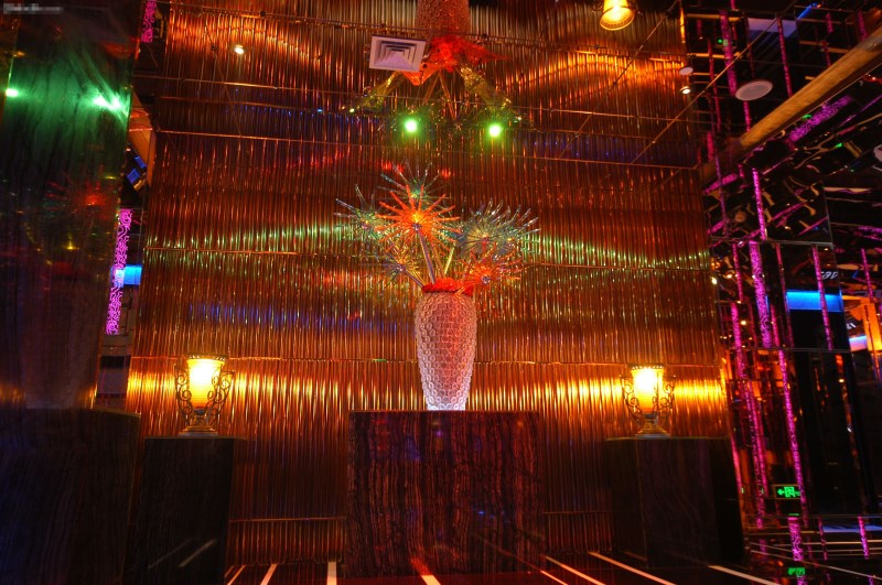 Zhengzhou Zhongyuan Nightclub Reservation Telephone-Zhengzhou Zhongyuan High-end Nightclub Reservation Phone