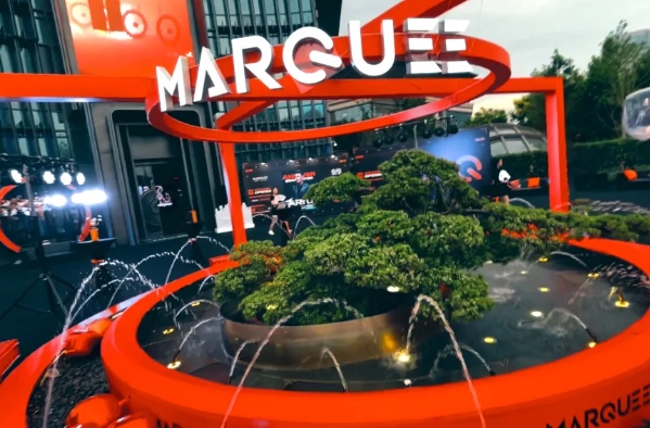 Shanghai MQ Bar Marquee