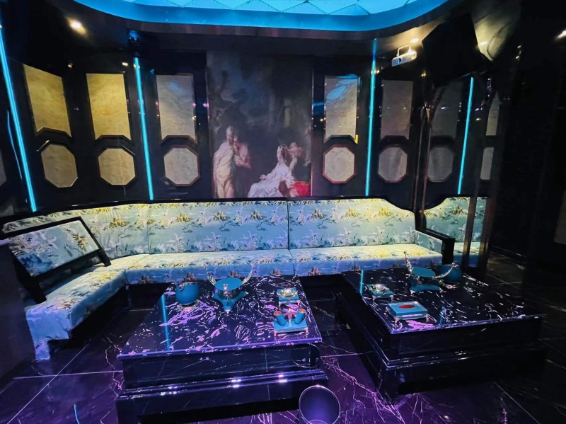 How much does Huzhou KTV consume alcohol
